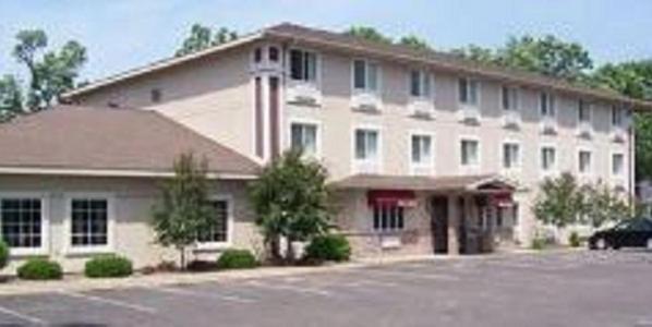 Budget Host Inn & Suites North Branch Extérieur photo